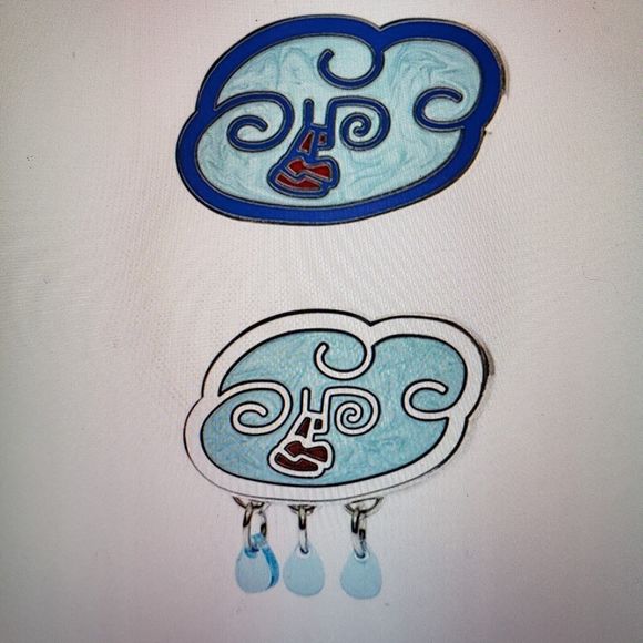 BTS V KIM TAEHYUNG BROOCH CLOUD DROPS ARTIST MADE COLLECTION K-POP- SEALED- NEW - Picture 4 of 12